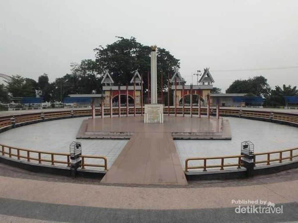 Mengenal Tugu Soekarno yang Didatangi Jokowi di Palangkaraya Mengenal Tugu Soekarno yang Didatangi Jokowi di Palangkaraya