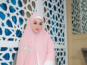 Tegaskan Belum Mualaf, Celine Evangelista: Nggak Tahu Nanti Tegaskan Belum Mualaf, Celine Evangelista: Nggak Tahu Nanti