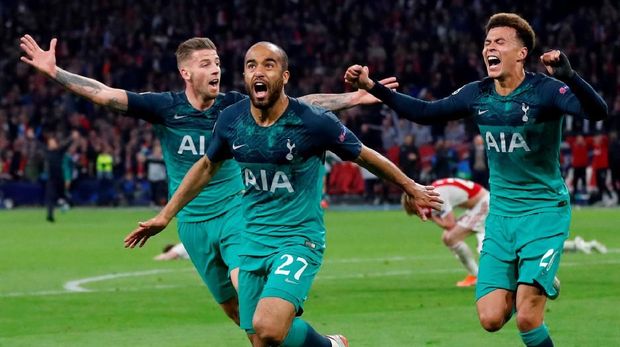 Tottenham ke Final, Pochettino Menangis Sambil Bersujud