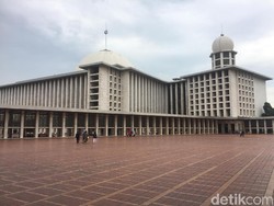 Masjid Istiqlal, Doa Friedrich Silaban & Kisah di Baliknya
