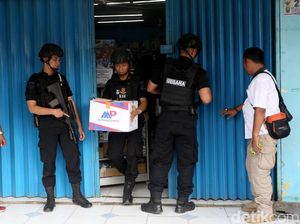 Kata Tetangga soal Terduga Teroris Rafli Penyimpan Bom di Toko HP Kata Tetangga soal Terduga Teroris Rafli Penyimpan Bom di Toko HP