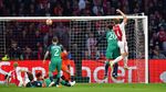 Tottenham Kalahkan Ajax pada Malam Dramatis di Amsterdam