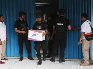 Mother of Satan Tersembunyi di Toko Ponsel Bekasi Mother of Satan Tersembunyi di Toko Ponsel Bekasi