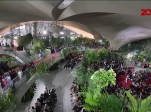 Kerennya Bandara JFK Diubah Jadi Tempat Fashion Show Louis Vuitton Kerennya Bandara JFK Diubah Jadi Tempat Fashion Show Louis Vuitton