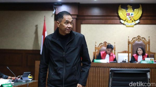 Gita Wirjawan Bersaksi di Sidang Karen Agustiawan