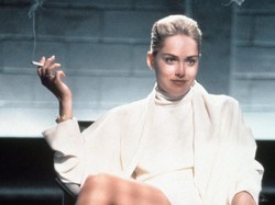 Fakta Mengejutkan di Balik Baju Sharon Stone di Adegan Seksi Basic Instinct