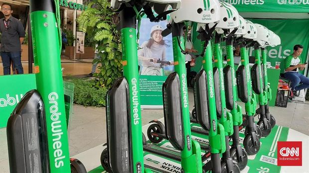 Di BSD City sudah terdapat lima tempat parkir GrabWheels dan ada sekitar 50 skuter elektrik yang telah siap beroperasi.