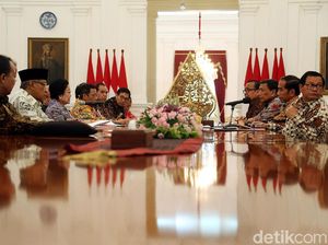 Jokowi Terima Kedatangan Megawati Hingga Mahfud MD di Istana
