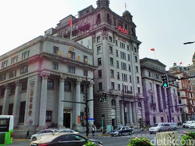 Bergaya Eropa, Begini Megahnya Gedung Pusat Keuangan di Shanghai