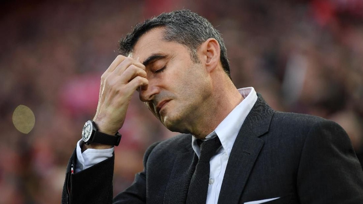 Barcelona resmi memutuskan kontrak pelatih Ernesto Valverde (Foto: Shaun Botterill / Getty Images)