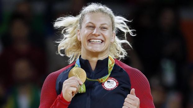 Mantan pejudo wanita Amerika Serikat, Kayla Harrison, mulai mencoba dunia beladiri campuran. (