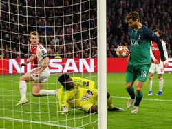 Masuk di babak kedua, Spurs memasukkan Fernando Llorente menggantikan Victor Wanyama untuk mempertajam lini serang. Reuters/Dylan Martinez.