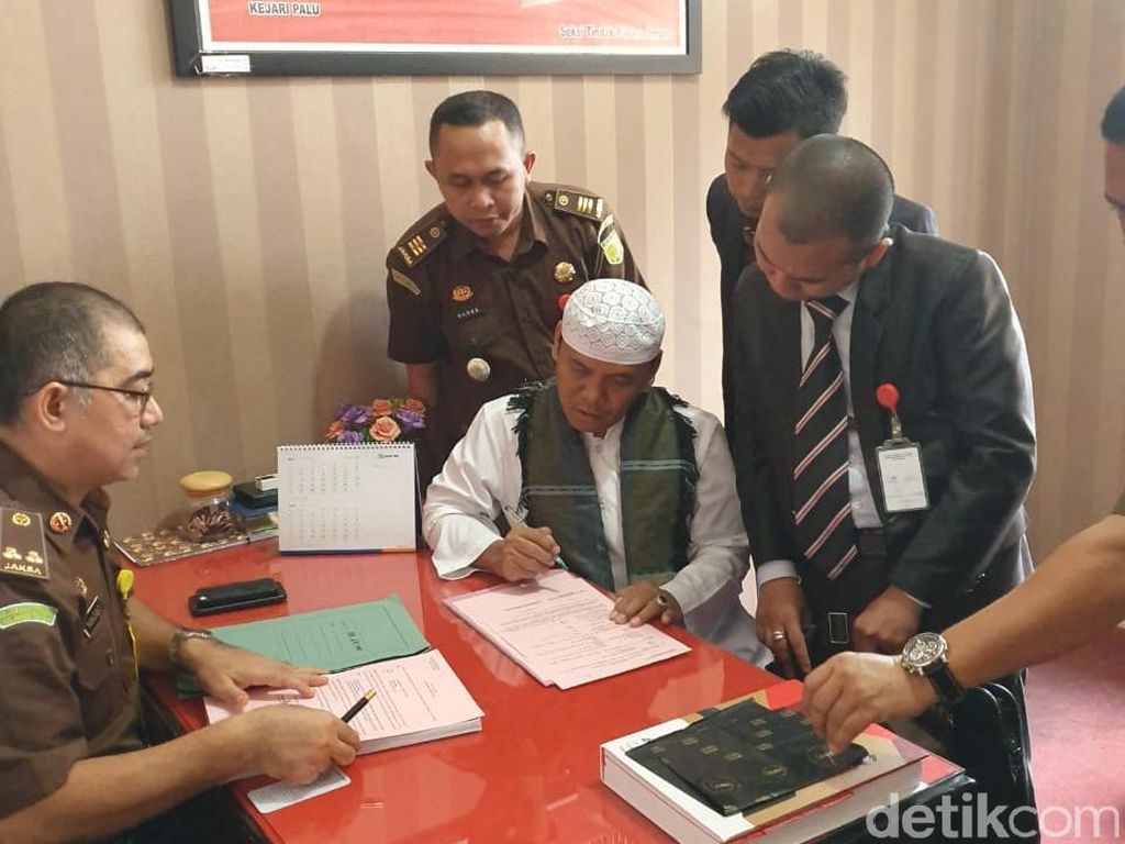 Kasus Video Hina NU Juga Ditangani Polda Sulteng, Gus Nur Diserahkan ke Jaksa Kasus Video Hina NU Juga Ditangani Polda Sulteng, Gus Nur Diserahkan ke Jaksa