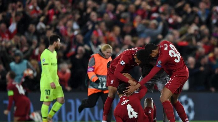 Virgil van Dijk menilai musim ini baru awal era emas Liverpool (Shaun Botterill/Getty Images) Virgil van Dijk menilai musim ini baru awal era emas Liverpool (Shaun Botterill/Getty Images)