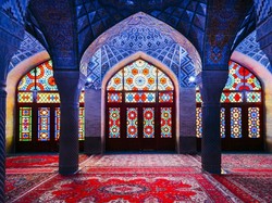 Iran Punya Masjid Secantik Ini