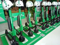 Grab Uji Coba Layanan Skuter Listrik 'GrabWheels' di BSD City