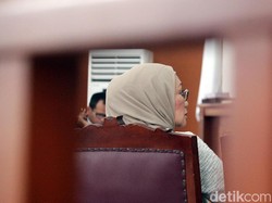 Ratna Sarumpaet Puas akan Kesaksian 2 Ahli: Dakwaan Itu Nggak Laku
