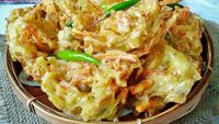 Menu Buka Puasa Wajib, Aneka Gorengan Plus Cabai Rawit dan Bumbu Kacang