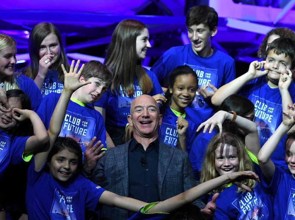 Blue Origin Luncurkan Klub Luar Angkasa untuk Anak-anak Blue Origin Luncurkan Klub Luar Angkasa untuk Anak-anak