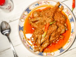 Demi Tarik Pembeli Makanan Diberi Nama Setan, Bagaimana Menurut Islam?