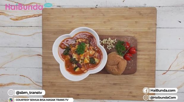 Menu Sahur: Sup Makaroni Tomat Hangatkan Santap Bersama Keluarga
