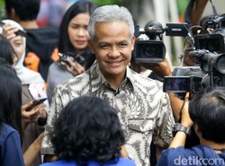 Tekanan PDIP ke Ganjar: Dipersilakan Keluar hingga Disiapkan Sanksi