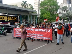 Setelah Massa Eggi Sudjana dkk Bubar, Massa Pro-Bawaslu Gantian Tiba