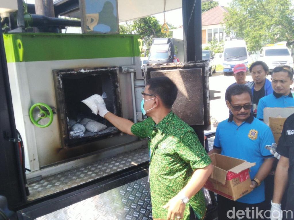BPOM Semarang Musnahkan Ratusan Ribu Butir Obat Penenang Ilegal