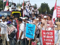 Negosiasi Alot, Akhirnya Perwakilan Massa Aksi Diterima KPU Jateng