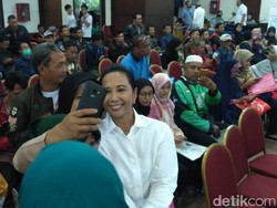 Pagi-pagi, Rini Pantau Pendaftaran Mudik Bareng BUMN