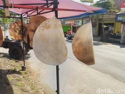 Merawat Tradisi Ngadulag, Warga Ciamis Ini Jualan Kulit Beduk