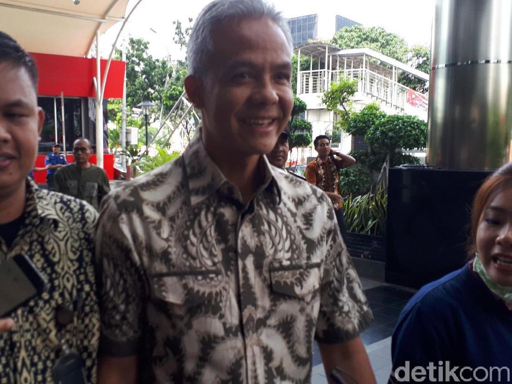 Ganjar Pranowo Penuhi Panggilan KPK