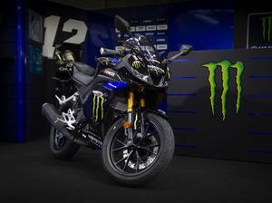 Adik Yamaha R15 Dapat Livery Monster Energy MotoGP ala Rossi