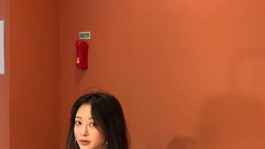 Ini Dia Si Cantik Han Ye Seul Big Issue yang Doyan Ngopi dan Ngemil