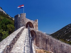 Bukan Tembok Besar China, Ini Tembok Besar Kroasia