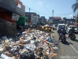 Buang Sampah Sembarangan di Garut Bakal Didenda Rp 500 Ribu