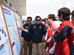 Jelang Mudik, Jonan Pastikan Pasokan BBM Surabaya-Semarang Aman