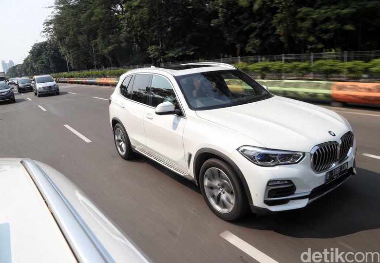 Mudik Tak Cuma Naik Avanza Cs, yang Bawa BMW Juga Ada!