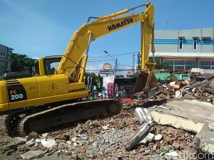1.092 Bangunan Kena Dampak Reaktivasi Rel Rangkasbitung-Pandeglang 1.092 Bangunan Kena Dampak Reaktivasi Rel Rangkasbitung-Pandeglang