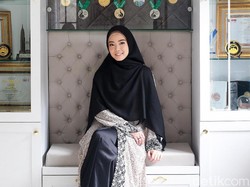 Congrats! Lindswell Kwok Lahirkan Anak Pertama