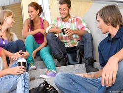 Tradisi Nyeleneh buat Kamu yang Masih Jomblo di Ultah ke-30