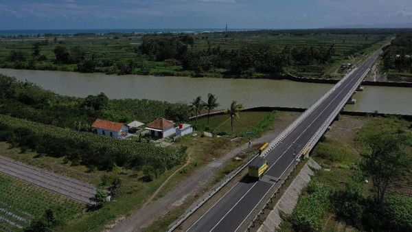 Melihat Jalur Lintas Selatan, Alternatif Untuk Pemudik