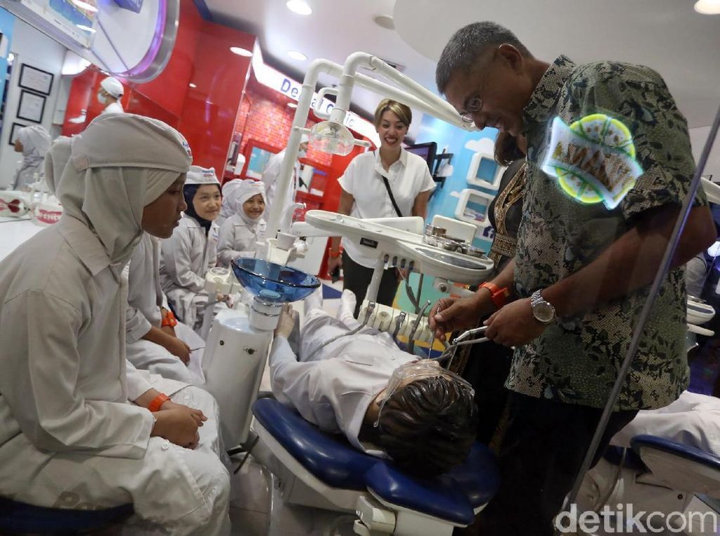 Intip Keseruan Anak-anak Yatim Ngabuburit di Kidzania Intip Keseruan Anak-anak Yatim Ngabuburit di Kidzania