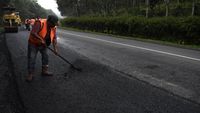 Pelebaran Jalan Nasional untuk Kenyamanan Pemudik