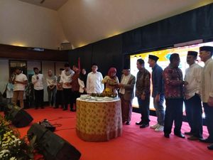 Maruf Syukuran Menang Versi Quick Count Bareng Pendukung Milenial