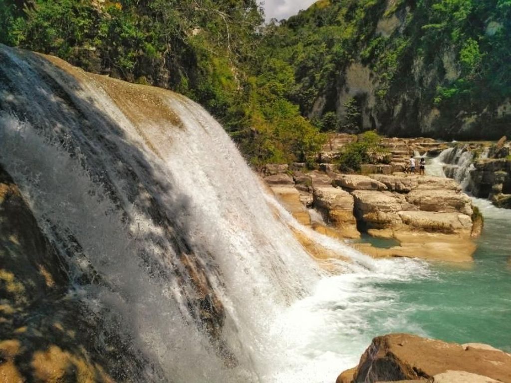 Air Terjun Tanggedu, Oase di Tengah Hutan Sumba Air Terjun Tanggedu, Oase di Tengah Hutan Sumba
