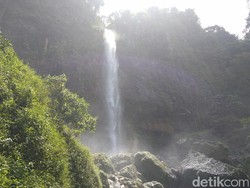 Ngabuburit Asyik Sambil Main Air di Curug Muncar Purworejo