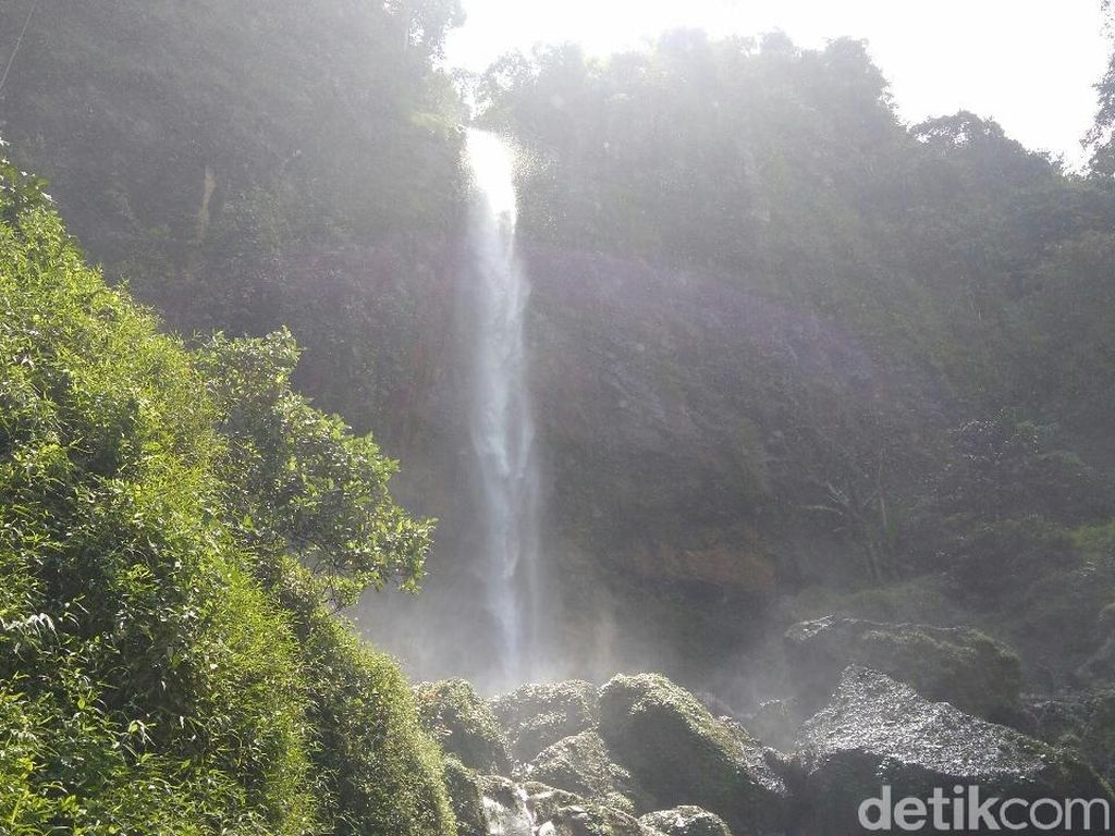 Ngabuburit Asyik Sambil Main Air di Curug Muncar Purworejo Ngabuburit Asyik Sambil Main Air di Curug Muncar Purworejo