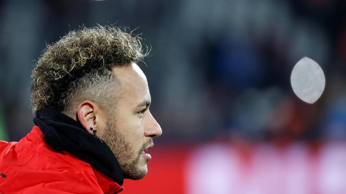 PSG indikasikan masih berniat perbaiki keadaan dengan Neymar. (Foto: Srdjan Stevanovic / Getty Images)