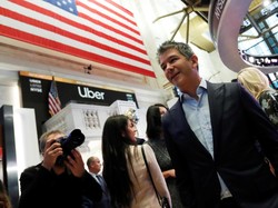 Ide Taksi Online yang Berbuah Rp 1.000 Triliun Ide Taksi Online yang Berbuah Rp 1.000 Triliun